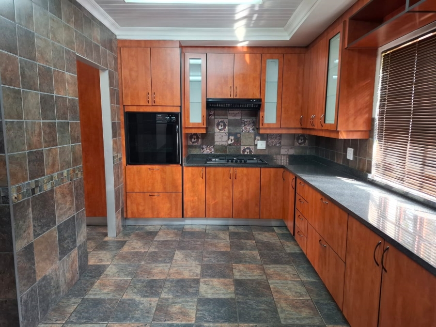 4 Bedroom Property for Sale in Park West Free State